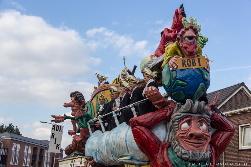 Carnavalsoptocht Horst 2014-115