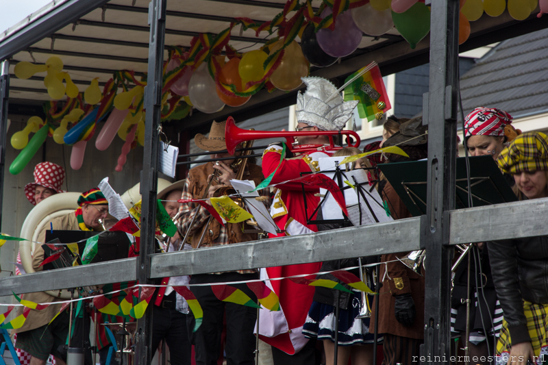 Carnavalsoptocht Horst 2014-37